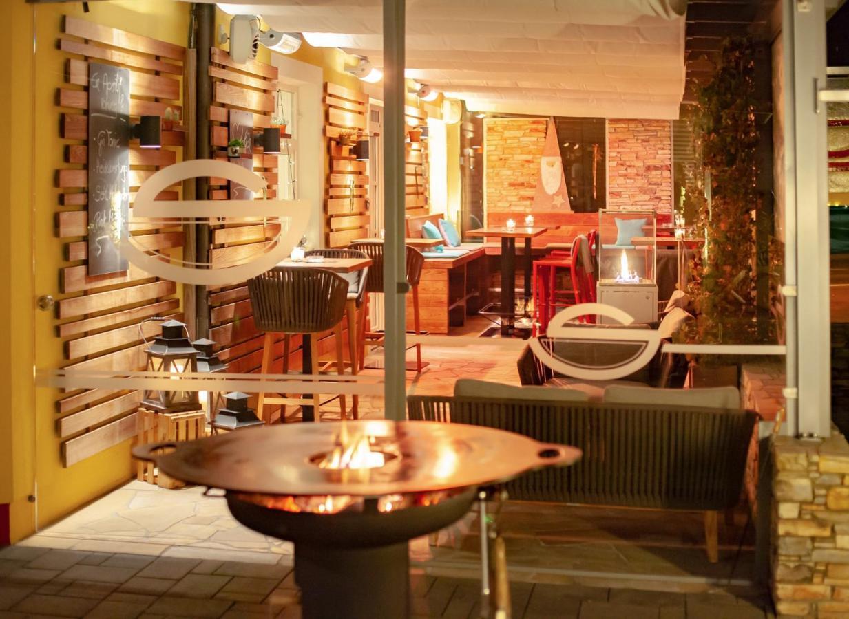 Restaurant Hotel Schrott Kaibing Eksteriør billede